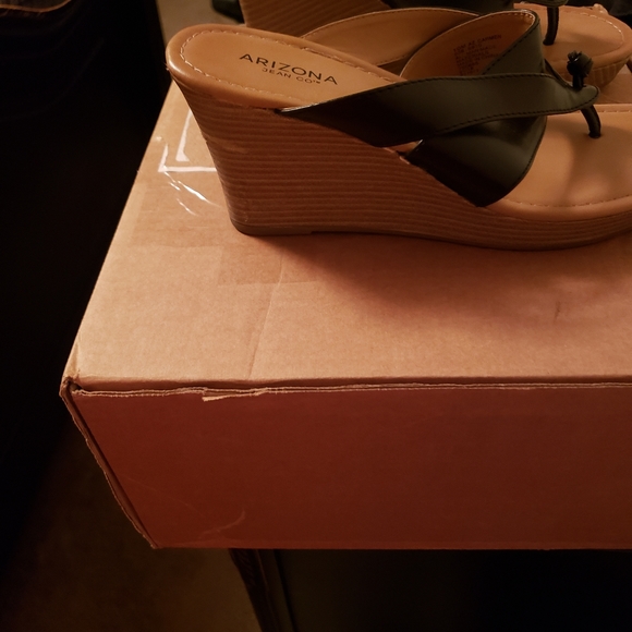 Arizona Sandals - Picture 6 of 8